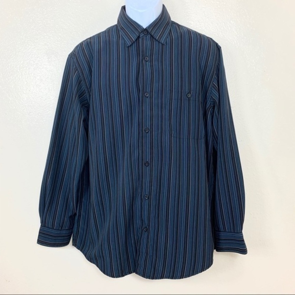 Haggar Men’s Shirt Blue striped long sleeve Medium